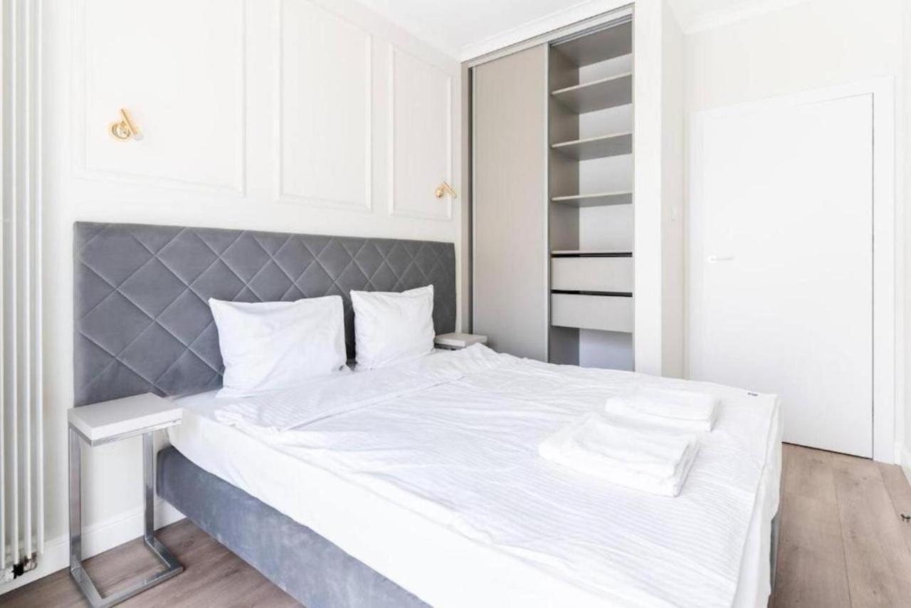 Apartamenty Mennica Residence - Golden Apartments Варшава Екстер'єр фото